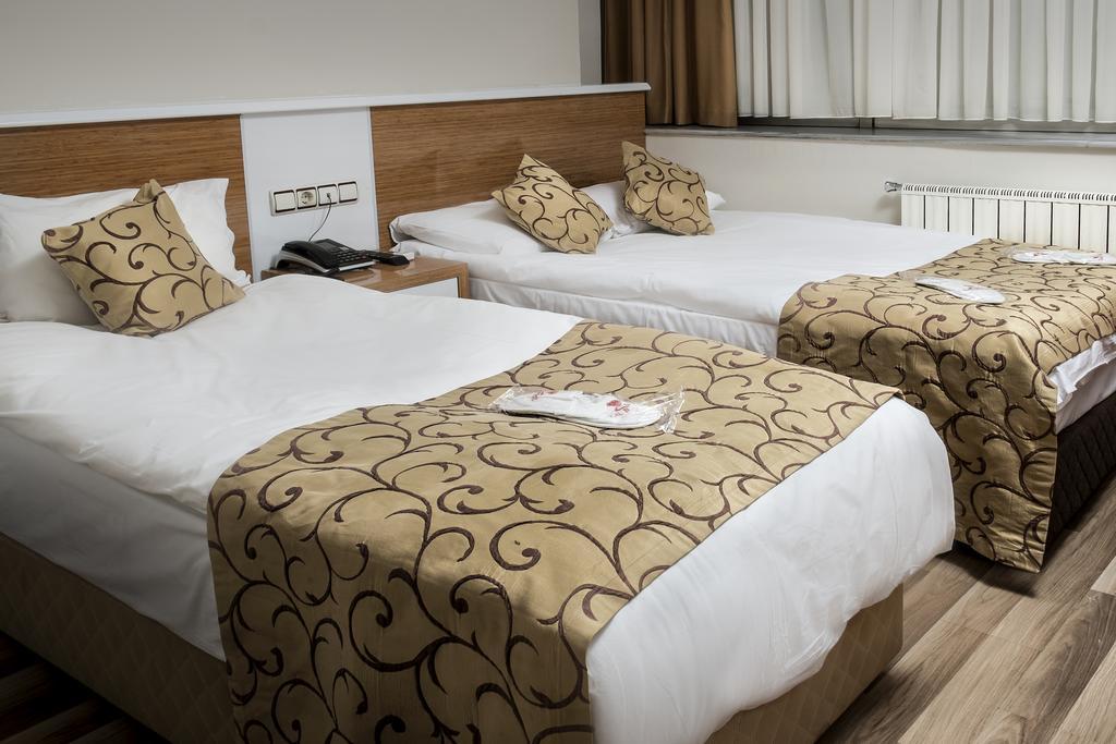Lal Hotel Istanboel Buitenkant foto